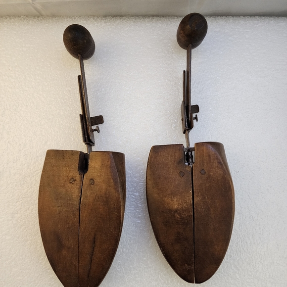 Vintage Adjustable Wooden Shoe Tree Stretchers Sz 10.5 - 12.5 - Picture 4 of 15